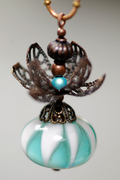 Pendentif Bazaroïde